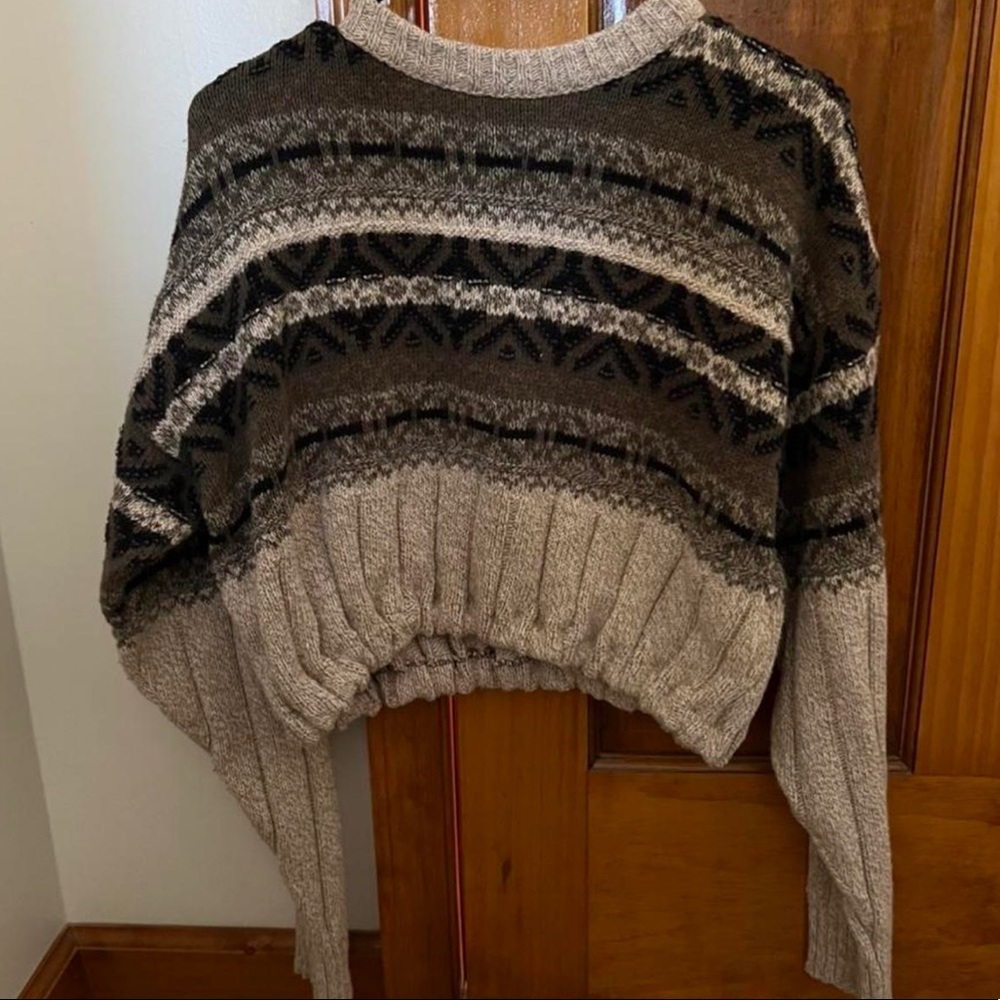 Cropped sweater